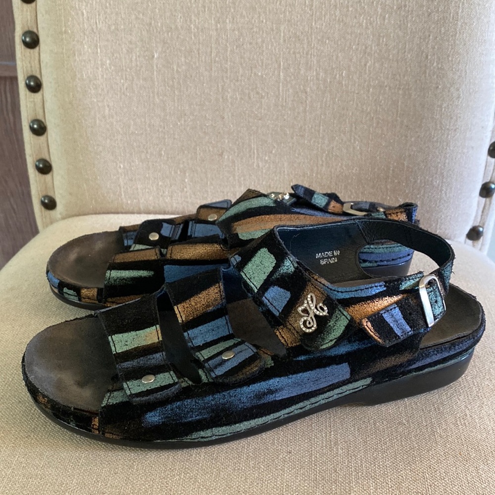 Helle Comfort Shoes Sandals Metallic Stripes Adjustable Black 9-9.5 (40)